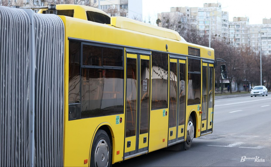 2 автобус Київ